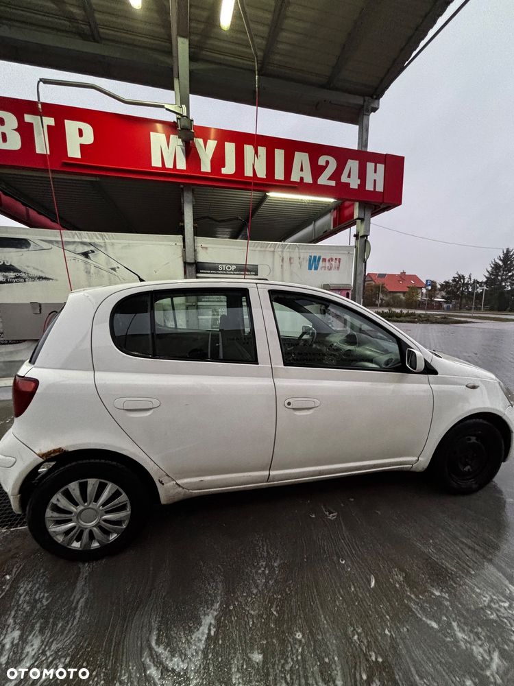 Toyota Yaris 1.3 Luna - 7