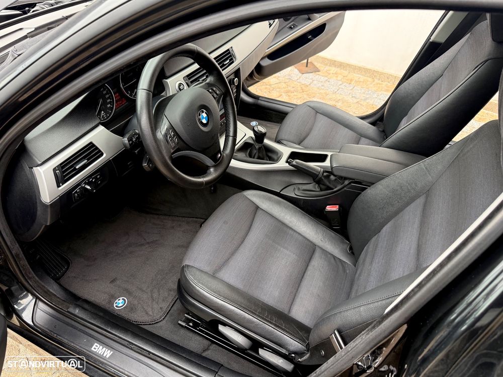 BMW 320 d Sport - 39