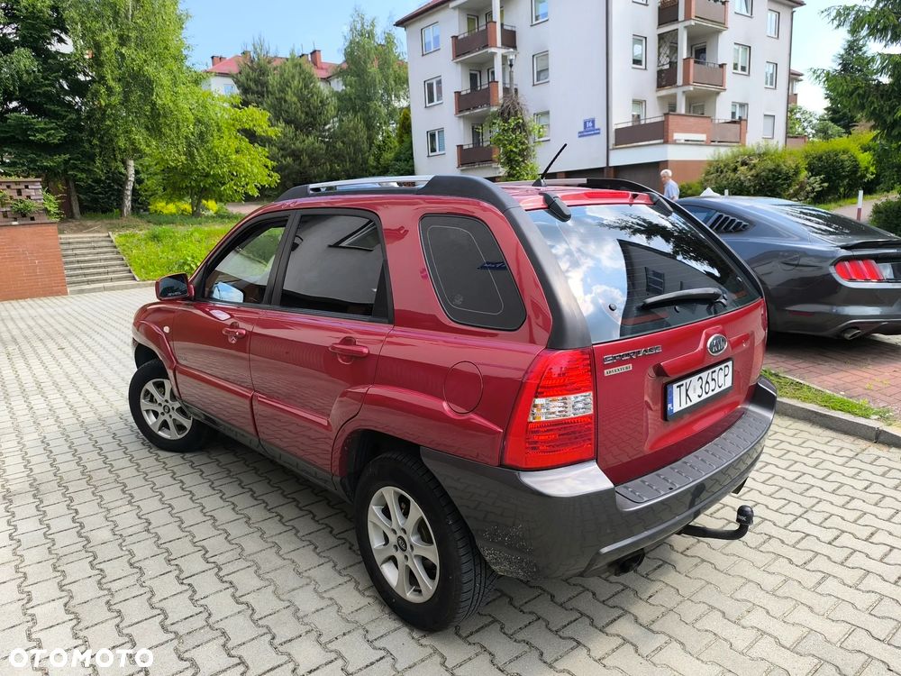 Kia Sportage 2.0 CRDi Tour - 4