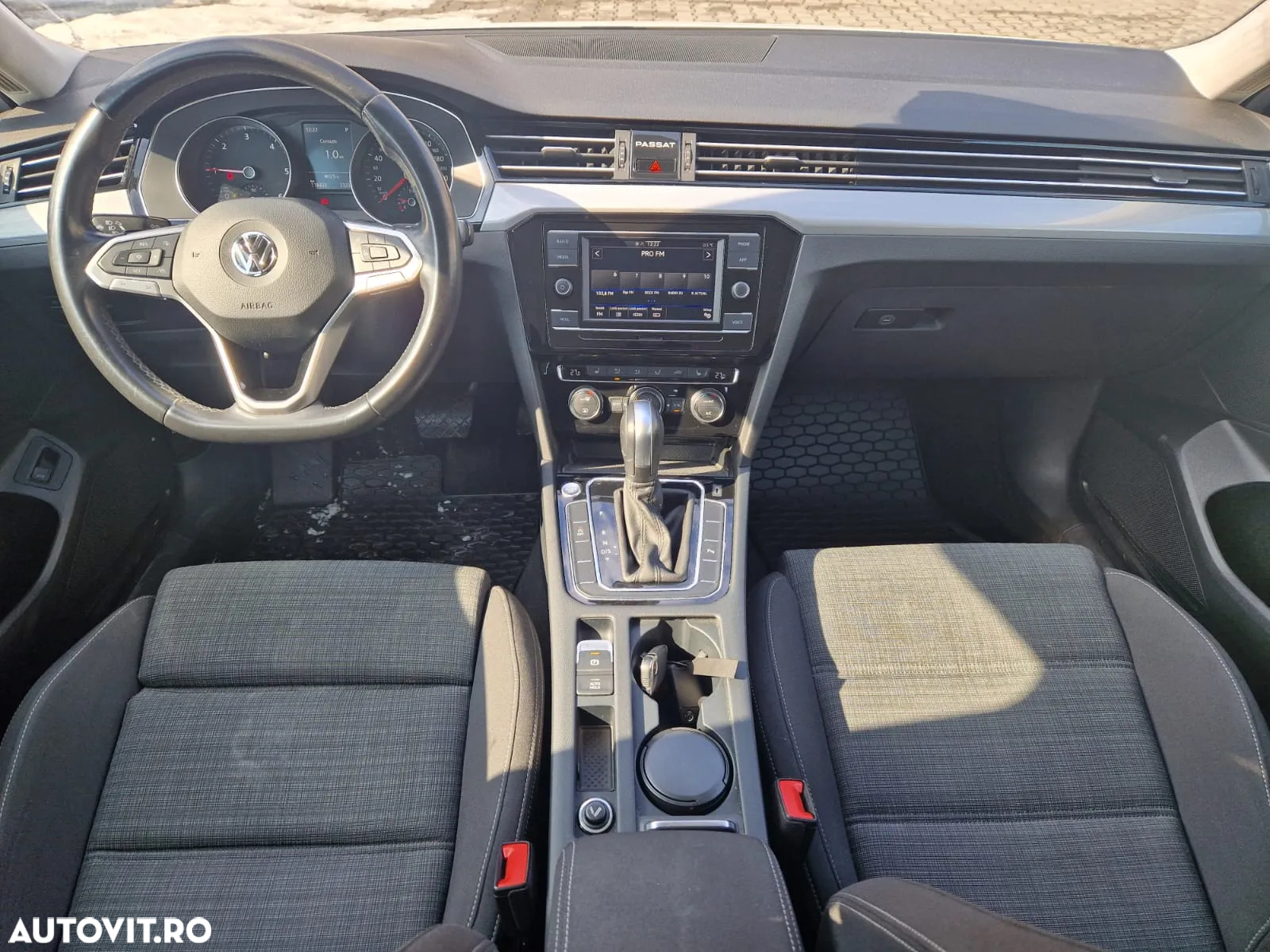 Volkswagen Passat Variant 2.0 TDI DSG Comfortline - 8