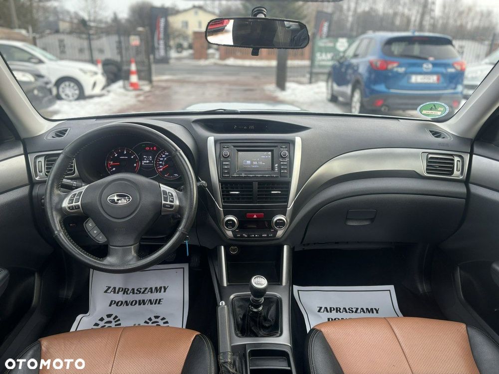 Subaru Forester 2.0 D Exclusive - 26