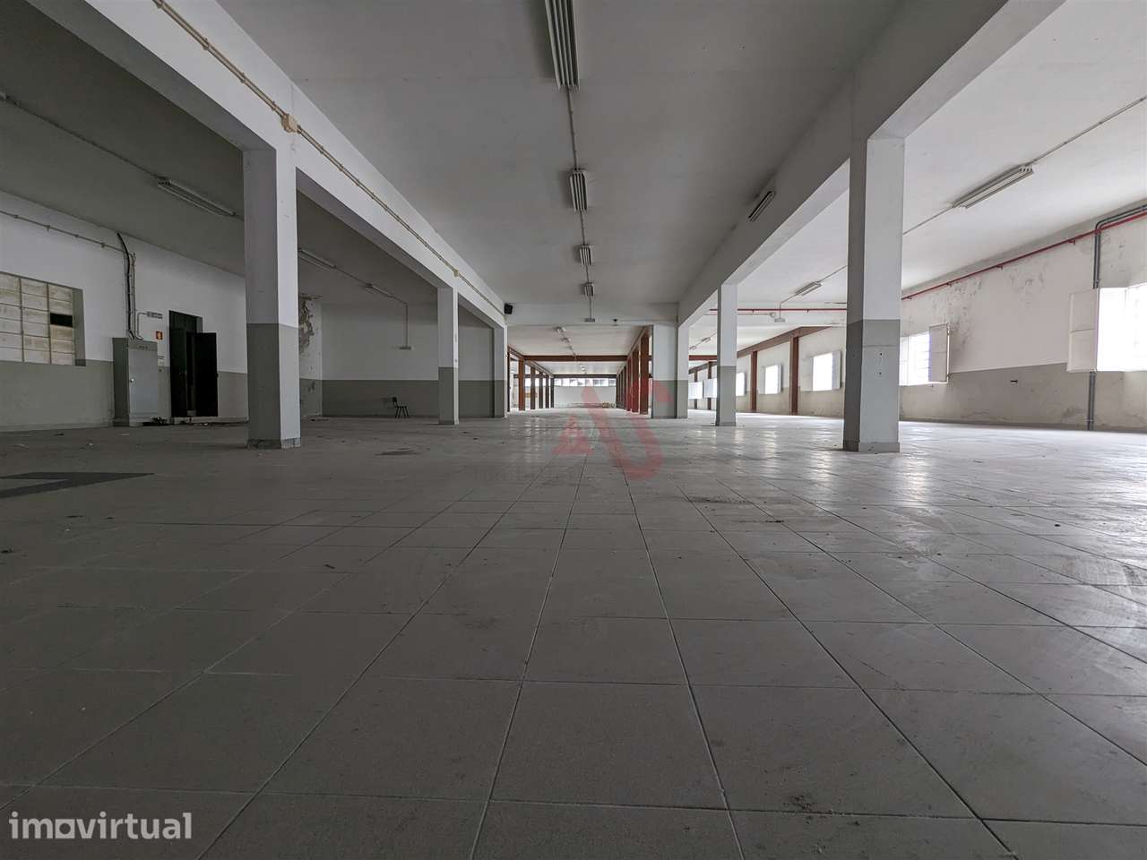 Oportunidade Industrial: Armazéns com áreas flexíveis - Cepães, Fafe - Grande imagem: 5/8