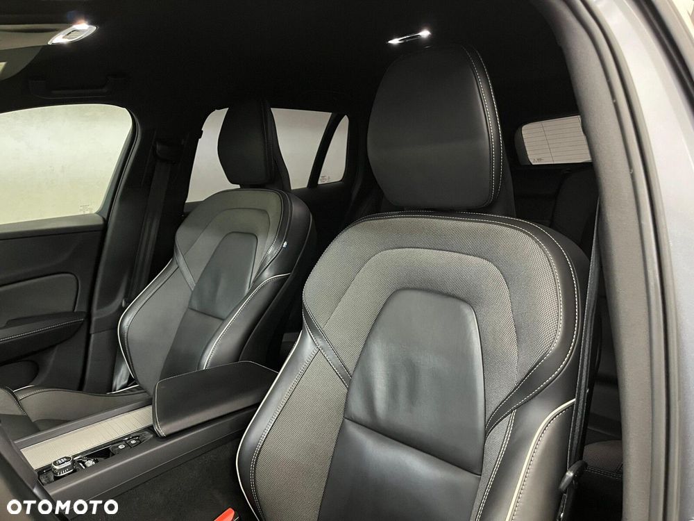 Volvo V60 B4 B R-Design - 17