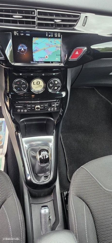 Citroën DS3 1.6 e-HDi So Chic - 10