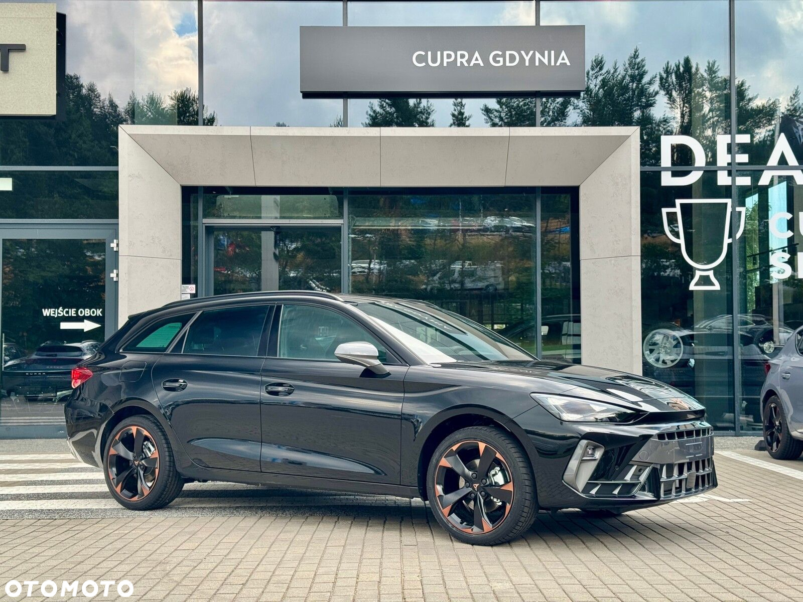 Cupra Leon Sportstourer - 2