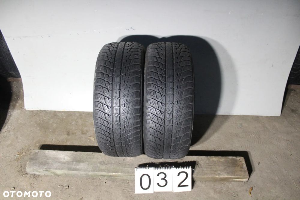 ZIMOWE OPONY 2 SZTUKI (2x6.5 mm) Nokian WR SUV 3   235/50/18 (29/17 rok)