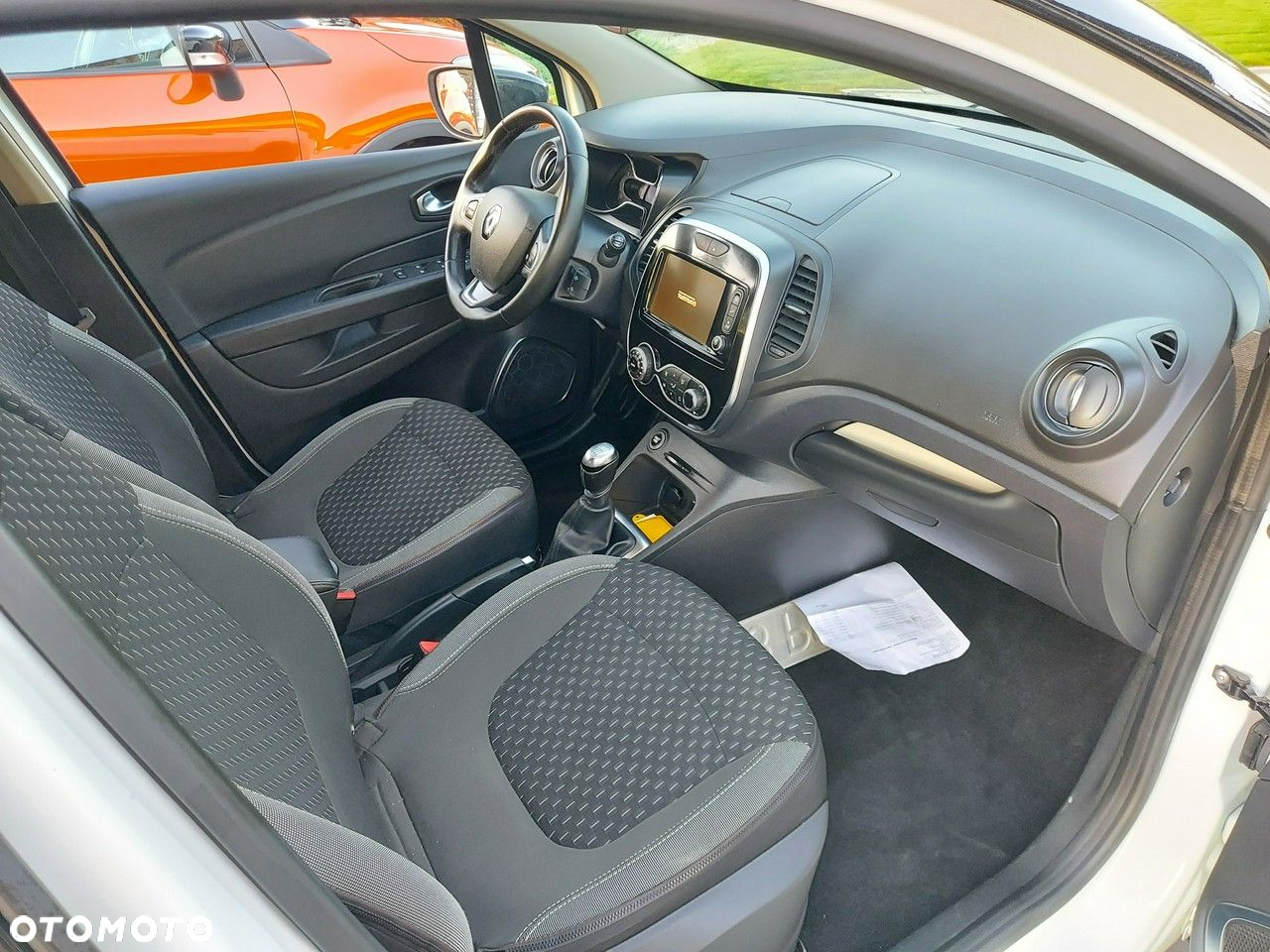 Renault Captur - 14