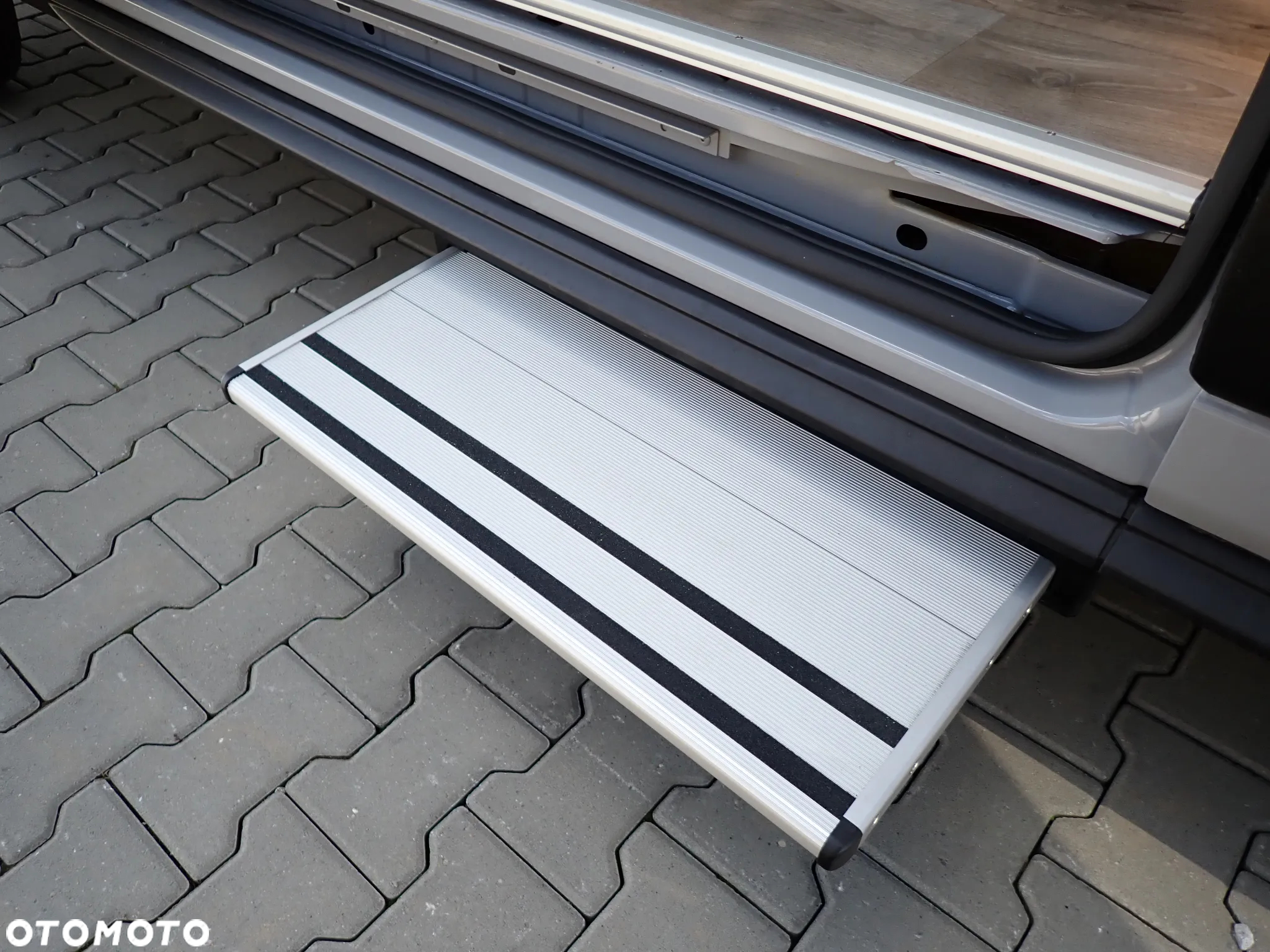 LMC INNOVAN 590 ACTIVE Model 2025 - 9