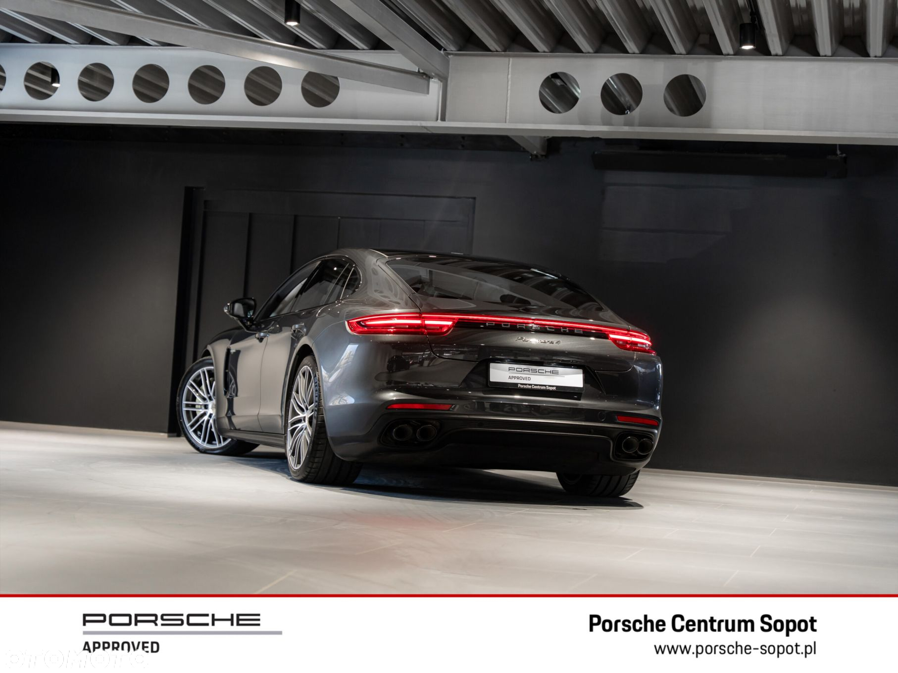 Porsche Panamera - 15