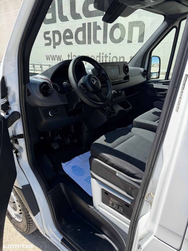 Mercedes-Benz Sprinter - 6
