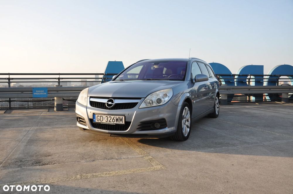Opel Vectra 1.9 CDTI DPF Cosmo - 2