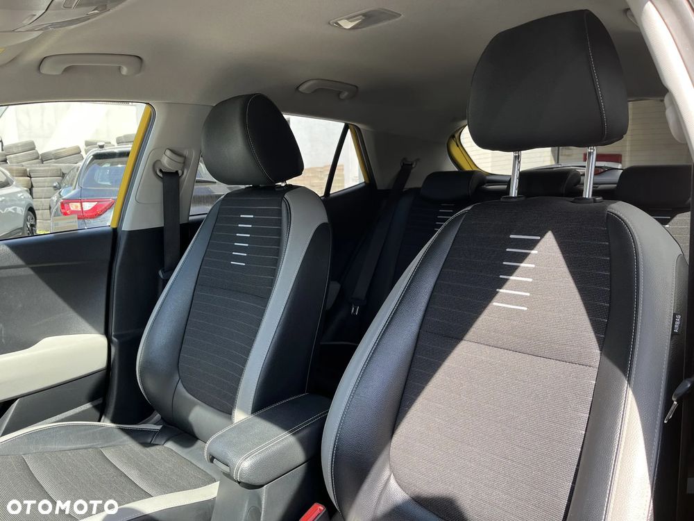 Kia Stonic 1.0 T-GDI L Business Line DCT - 11