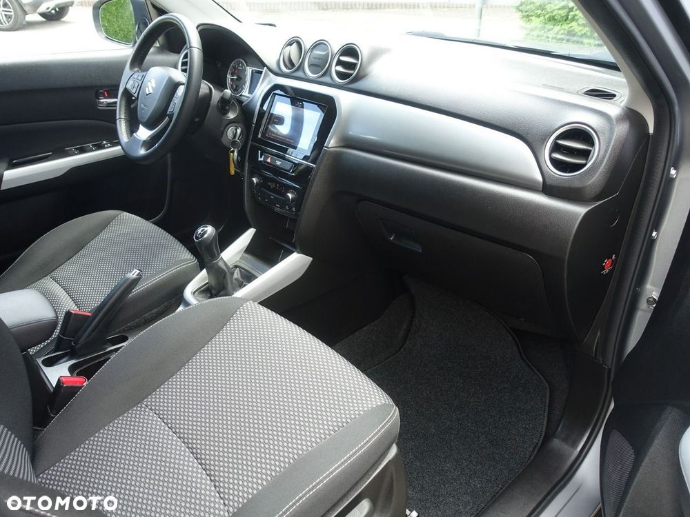 Suzuki Vitara 1.6 Premium 2WD - 12