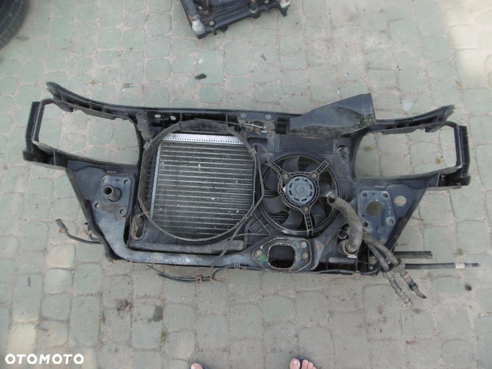 pas wzmocnienia chłodnica wody Audi A4 B5  1.8 benzyna - 6