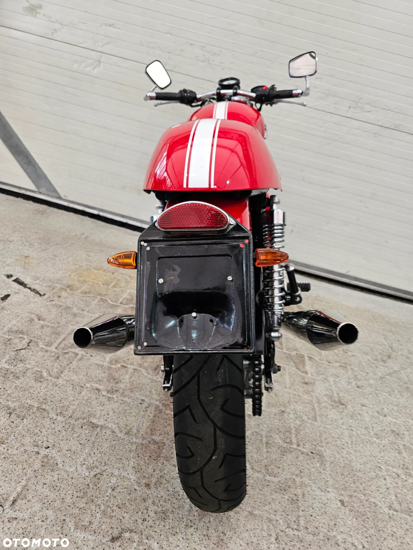Triumph Thruxton - 25