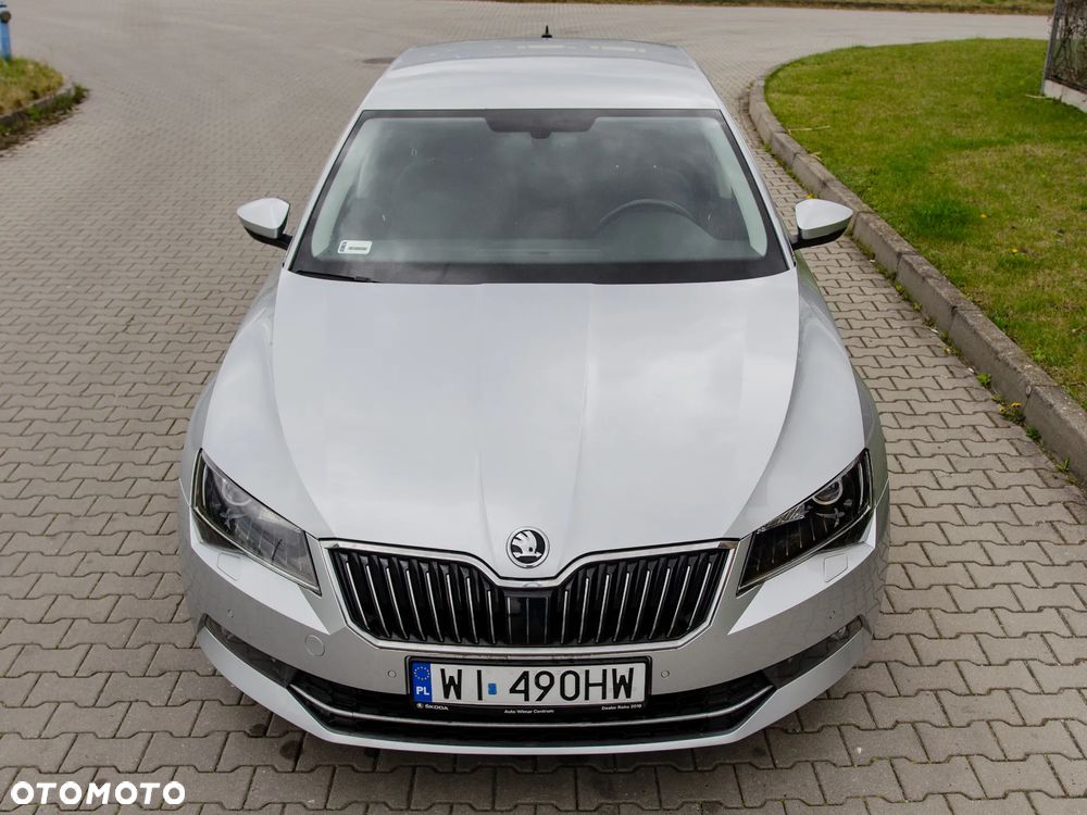 Skoda Superb 2.0 TDI Ambition - 8