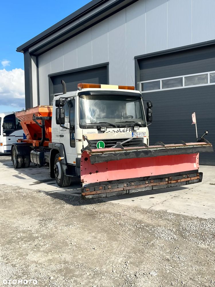 Volvo fl 250 - 13