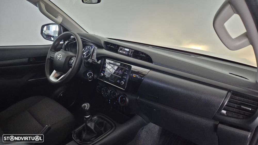 Toyota Hilux Extra-Cab 2.4 D-4D 4X4 - 10