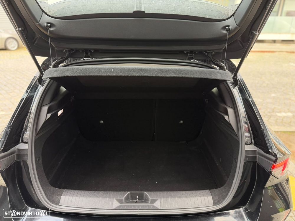 Opel Astra 1.5 D Business - 23
