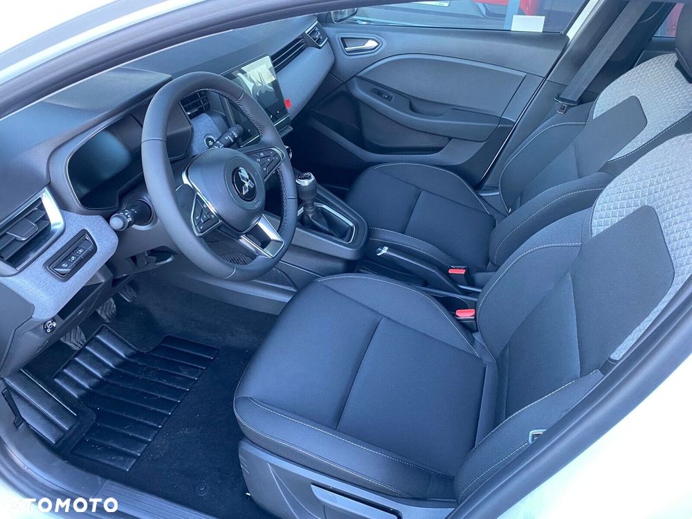 Mitsubishi Colt - 11