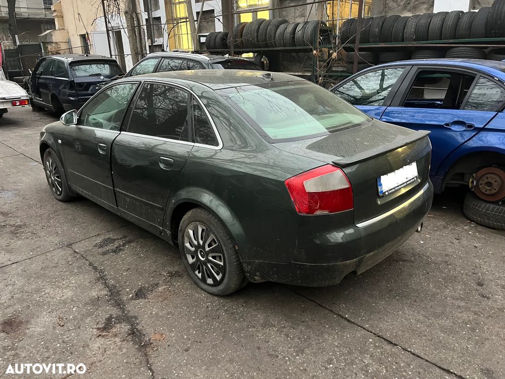 Dezmembrez Audi A4 B6 verde benzina 2001 berlina - 3