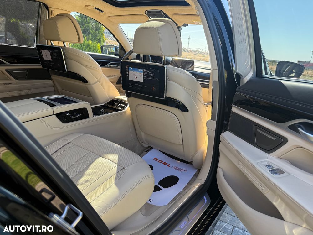 BMW Seria 7 740Ld xDrive MHEV - 15