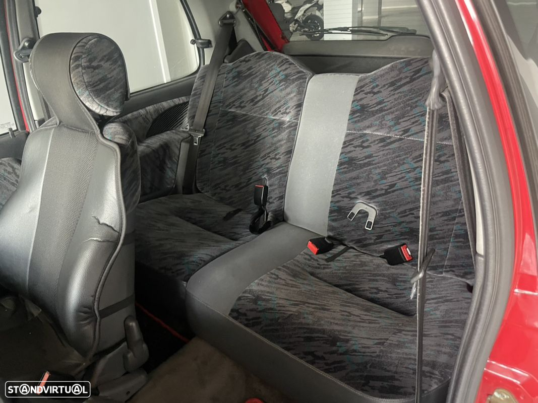 Citroën Saxo 1.6i 16V Cup - 13