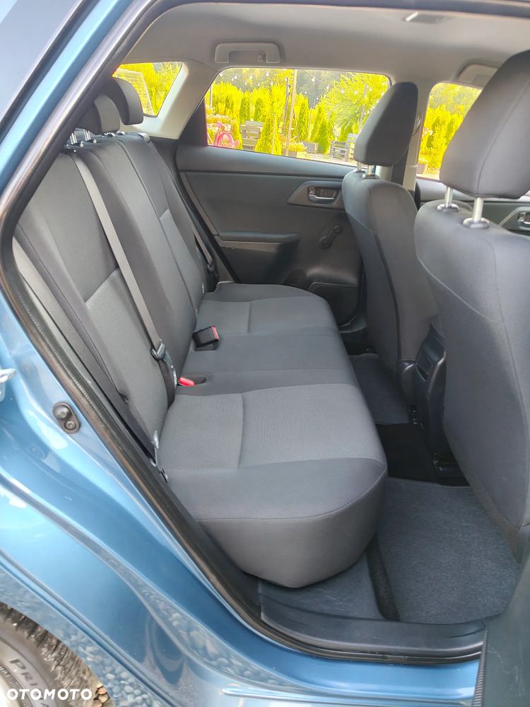 Toyota Auris 1.33 Dual-VVT-i - 12
