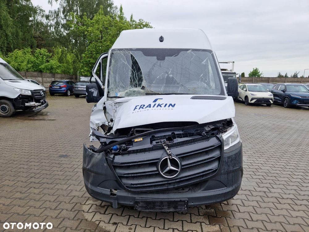 Mercedes-Benz Sprinter - 6