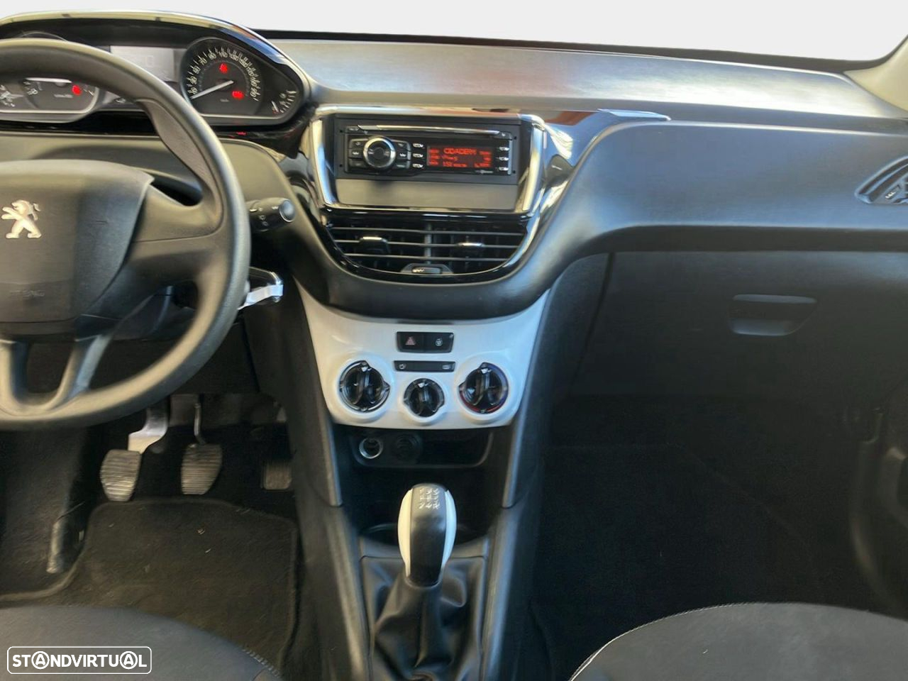 Peugeot 208 1.2 PureTech Active - 12