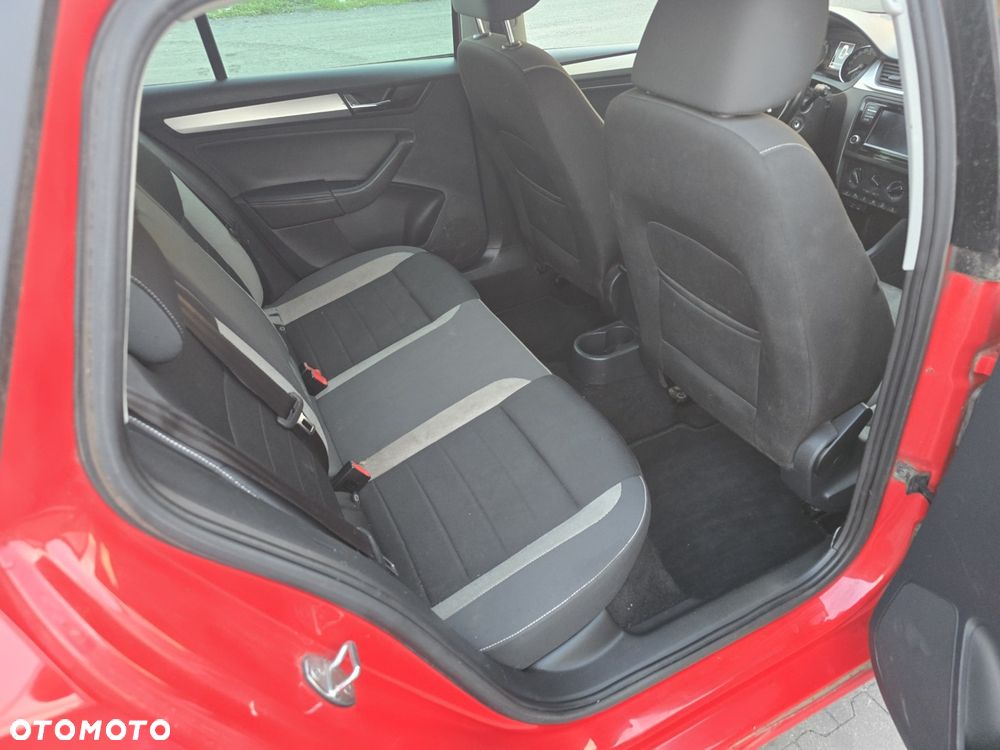 Skoda RAPID 1.6 TDI DPF Ambition - 18