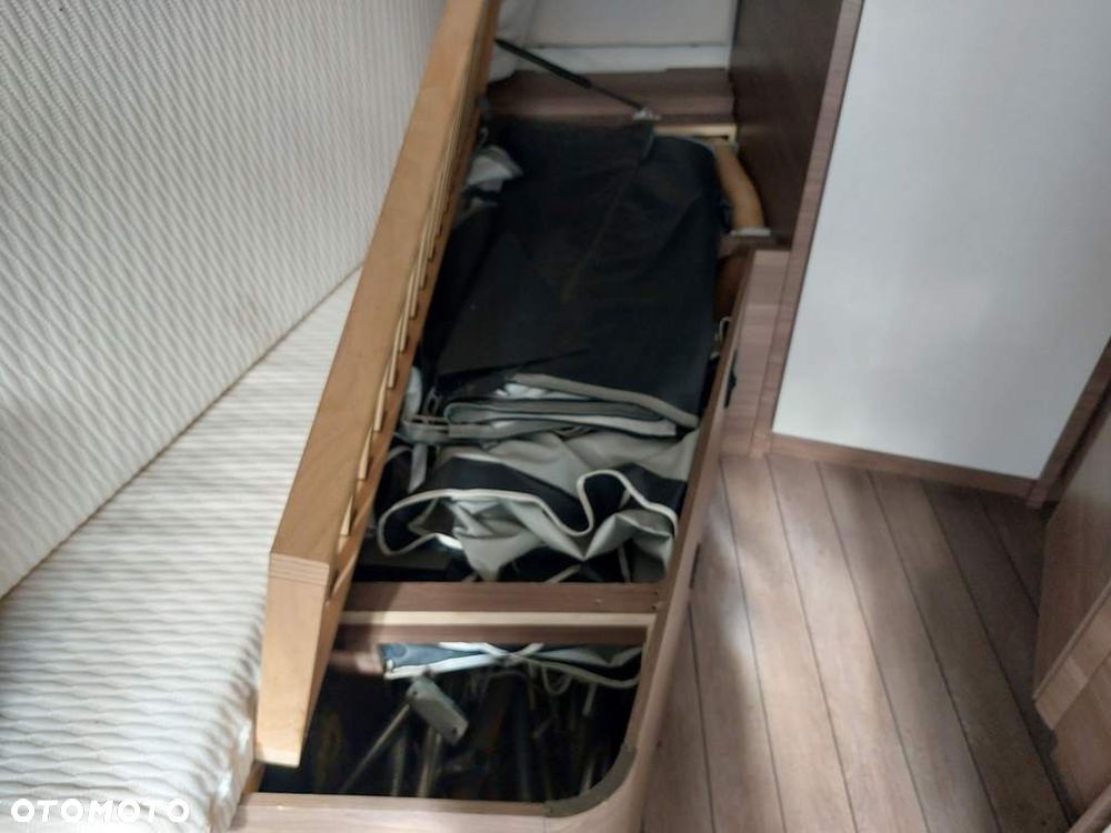 KNAUS - 18