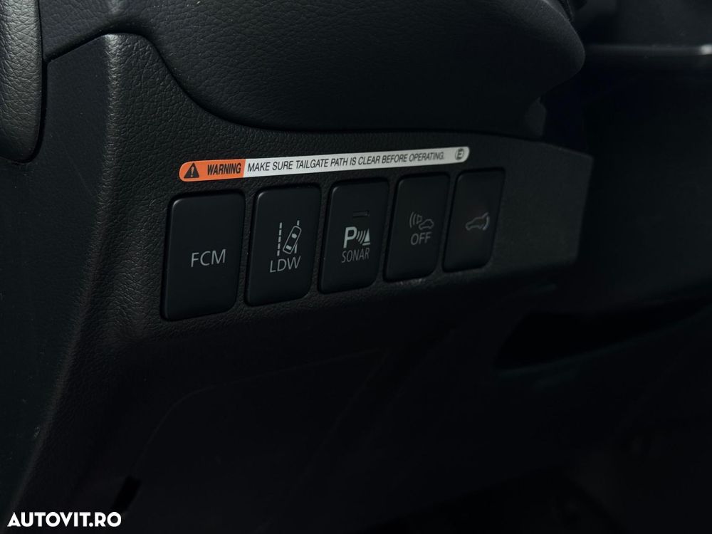 Mitsubishi Outlander - 14