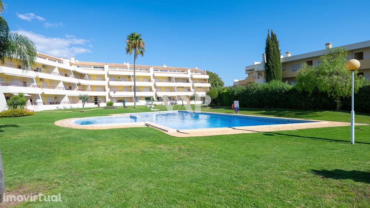 Apartamento T2+1 com Piscina próximo da Marina de Vilamoura - Grande imagem: 5/25