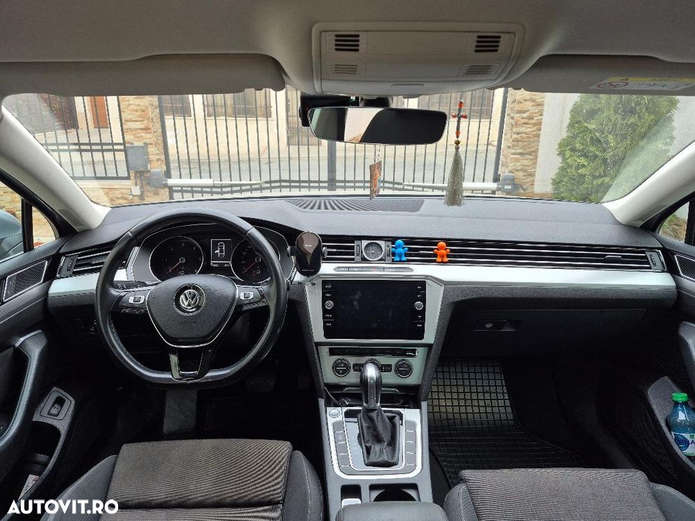 Volkswagen Passat 2.0 TDI DSG 4Motion R Executive - 8