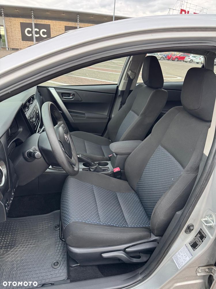 Toyota Auris 1.33 VVT-i Active - 12