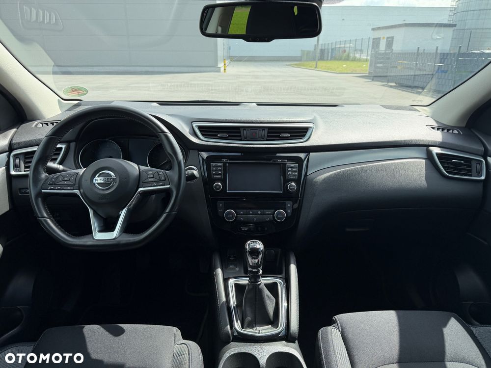 Nissan Qashqai 1.6 DIG-T N-Connecta - 9