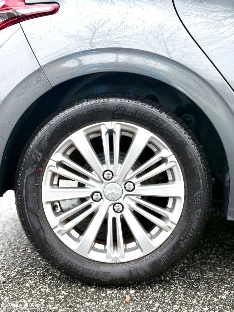 Peugeot 208 1.2 PureTech Style - 13
