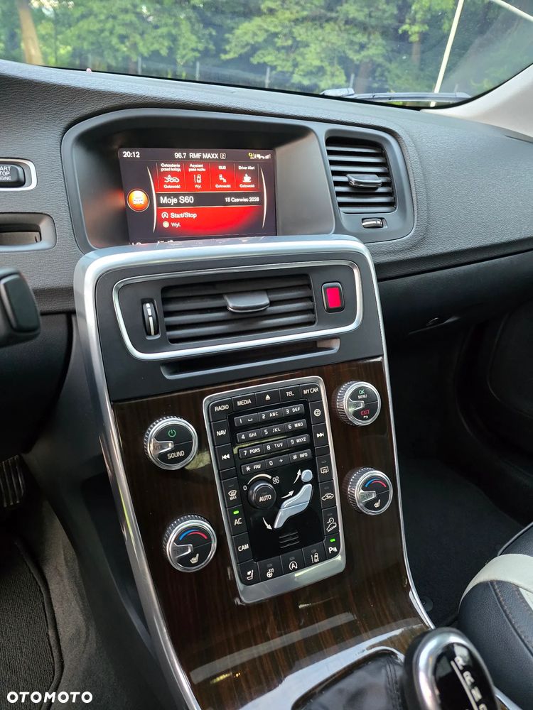 Volvo S60 T5 Geartronic Momentum - 15