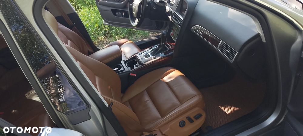 Audi A6 Avant 4.2 quattro tiptronic - 10