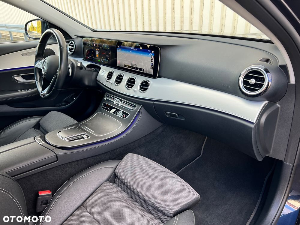 Mercedes-Benz Klasa E 220 d 9G-TRONIC Avantgarde - 18