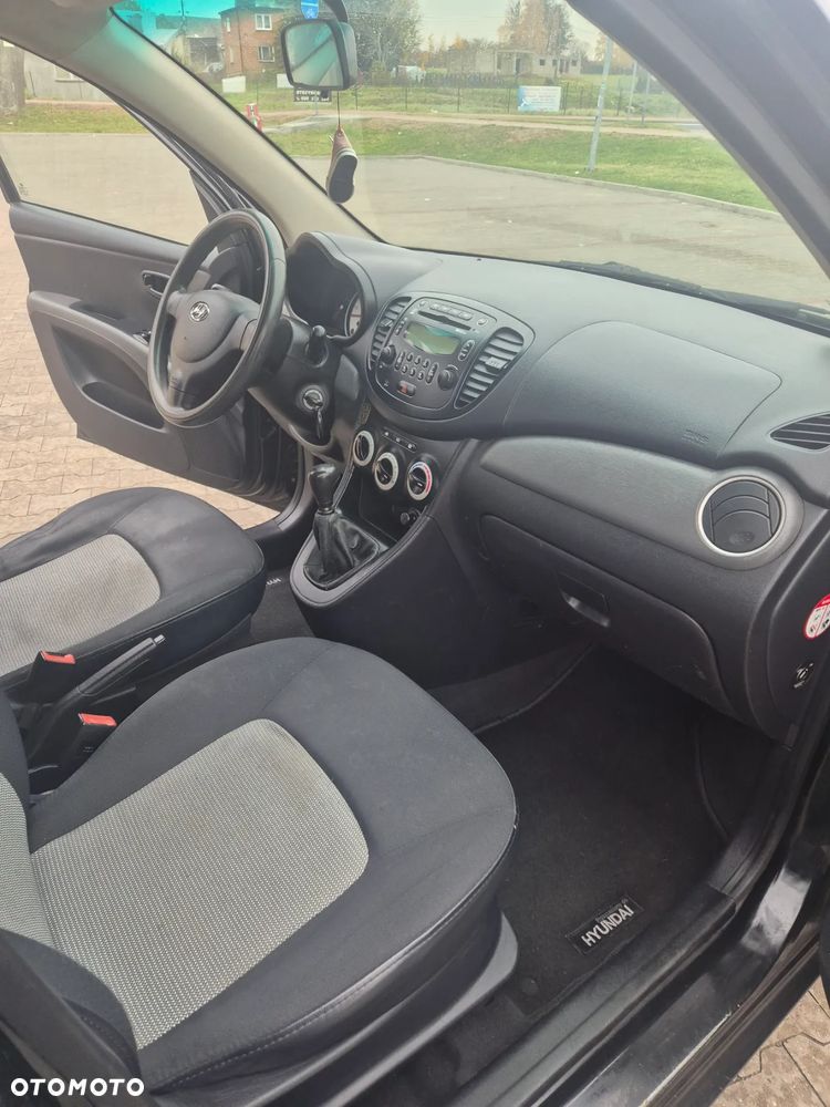 Hyundai i10 - 10