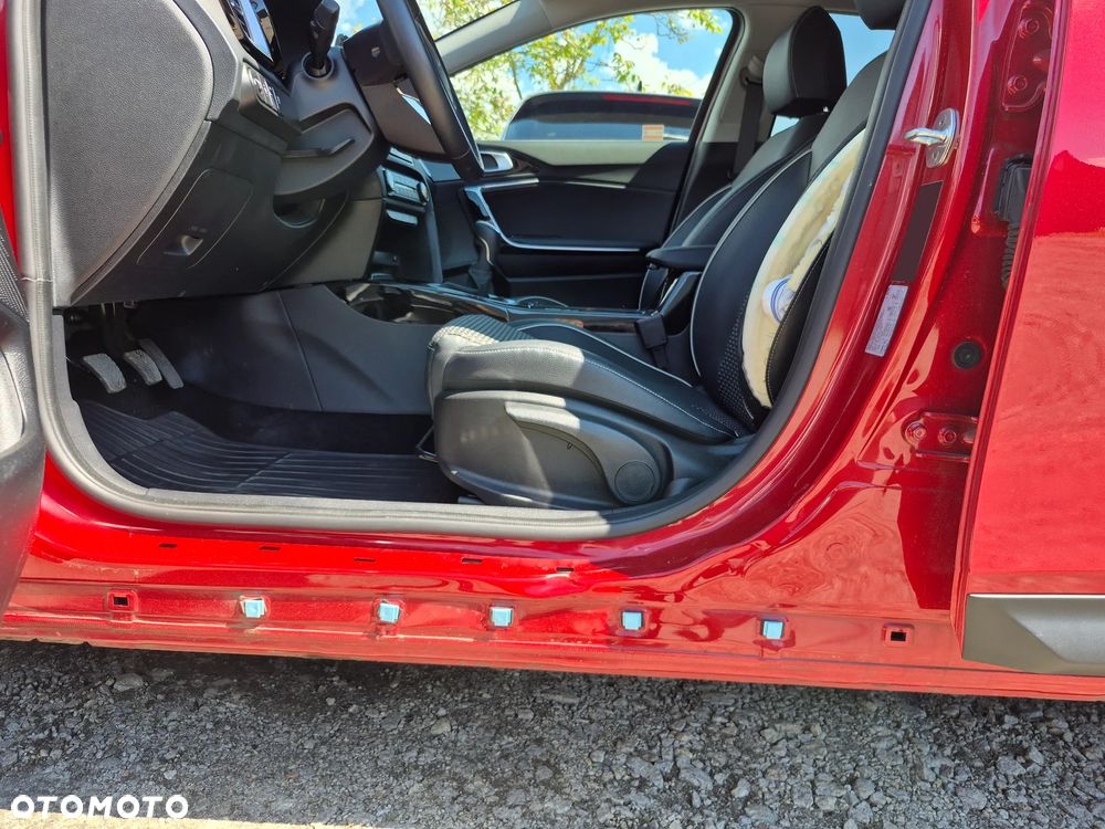 Kia XCeed 1.5 T-GDI Business Line - 32