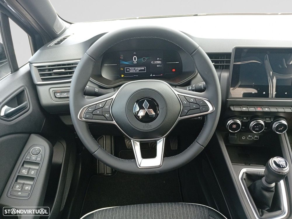 Mitsubishi Colt - 12