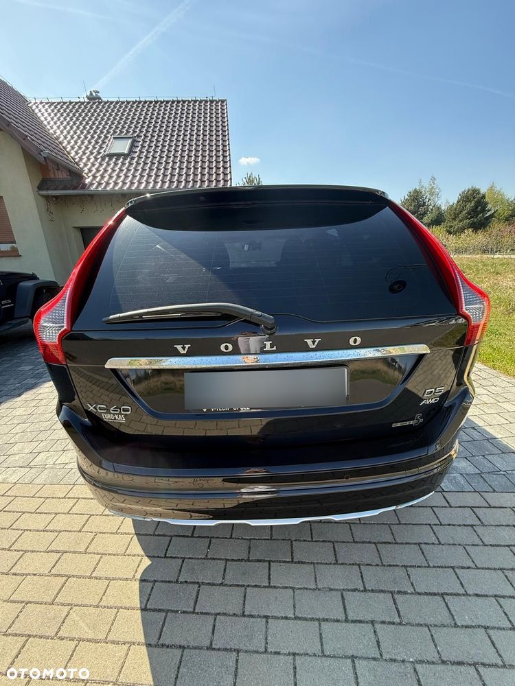 Volvo XC 60 D5 AWD Momentum - 5