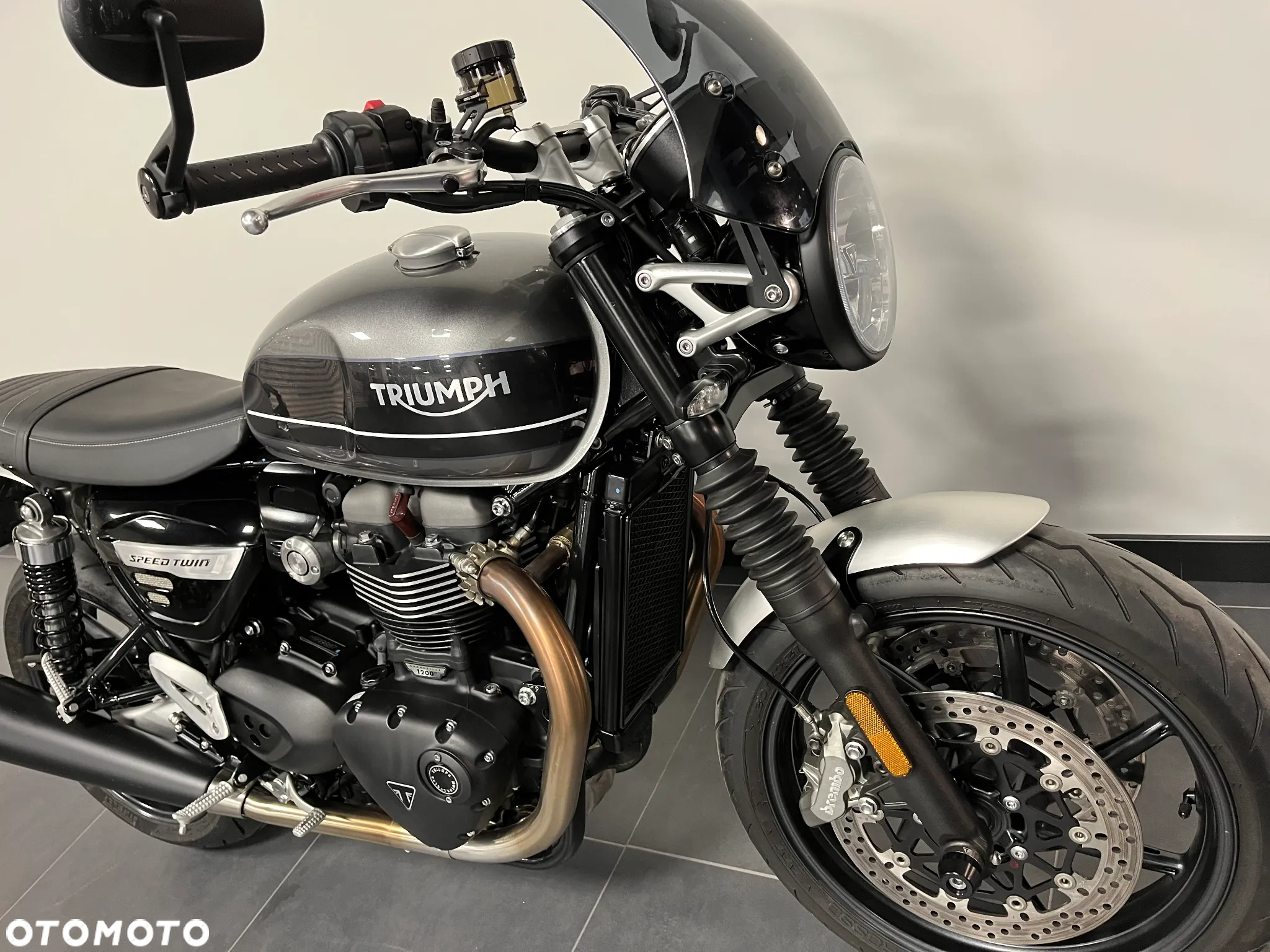 Triumph Speed Twin - 9