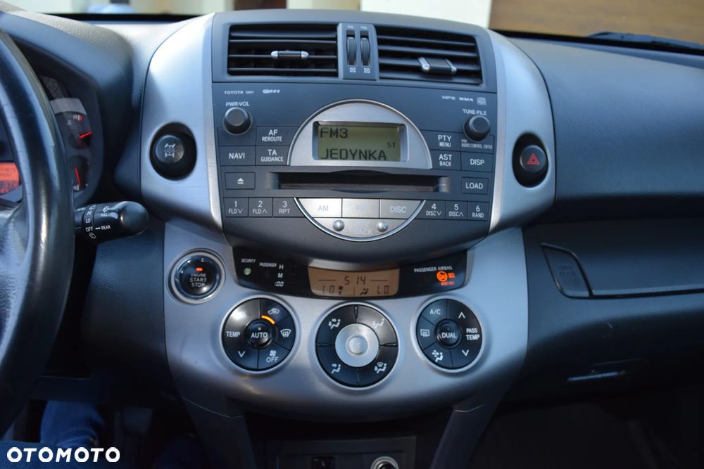 Toyota RAV4 2.2 D-CAT 4x4 Executive - 17