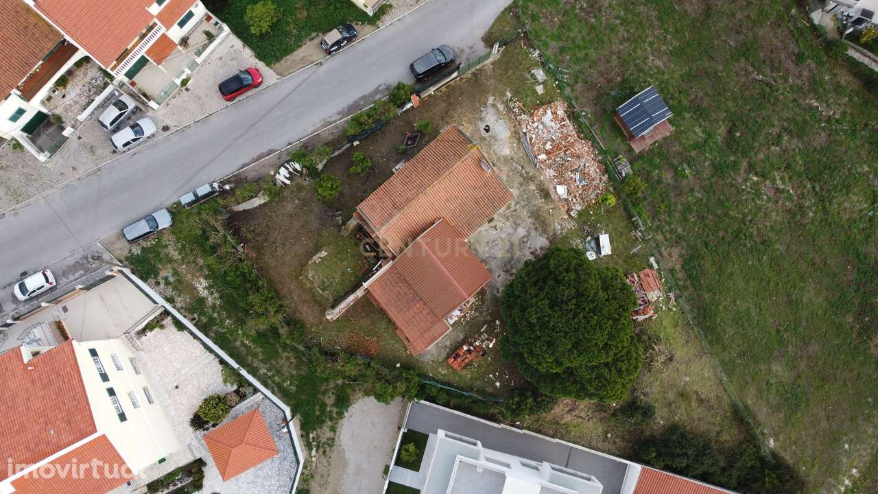 Terreno urbano com 1.010 m² na Charneca da Caparica, com possibilidade - Grande imagem: 5/10