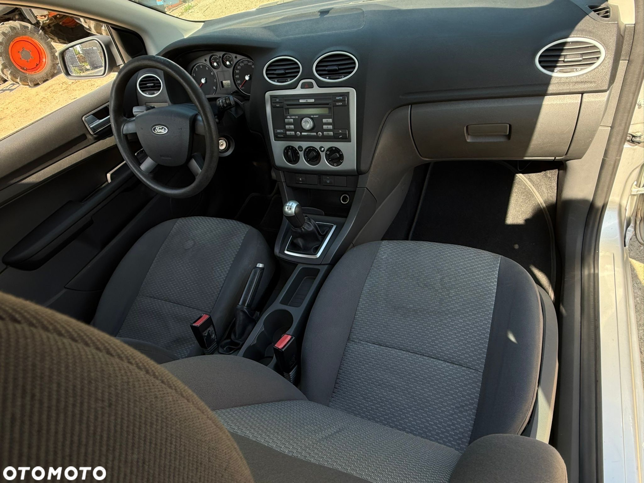 Ford Focus - 13