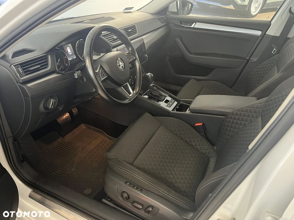 Skoda Superb 2.0 TDI Style DSG7 - 9